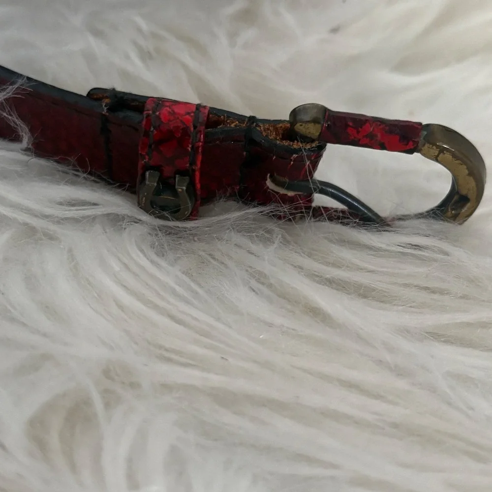 Etienne Aigner Vintage Womens Red Snakeskin Embossed Leather Skinny‎ Belt 26